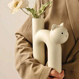 【オープン記念!30%OFFクーポン】花瓶 陶器 一輪挿し おしゃれ 北欧 花器 花入れ 置物 玄関 書斎 窓辺 食卓 インテリア 北欧雑貨 新生活 新築祝い 引っ越し祝い 結婚お祝い 敬老の日 父の日