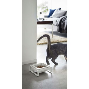 【送料無料】ペットフードボウルスタンド タワー 山崎実業 tower ホワイト ブラック ペットフード 餌入れ 水入れ 器 陶器製 スタンド フードボウル ずれにくい 洗える 衛生的 シンプル スタイ