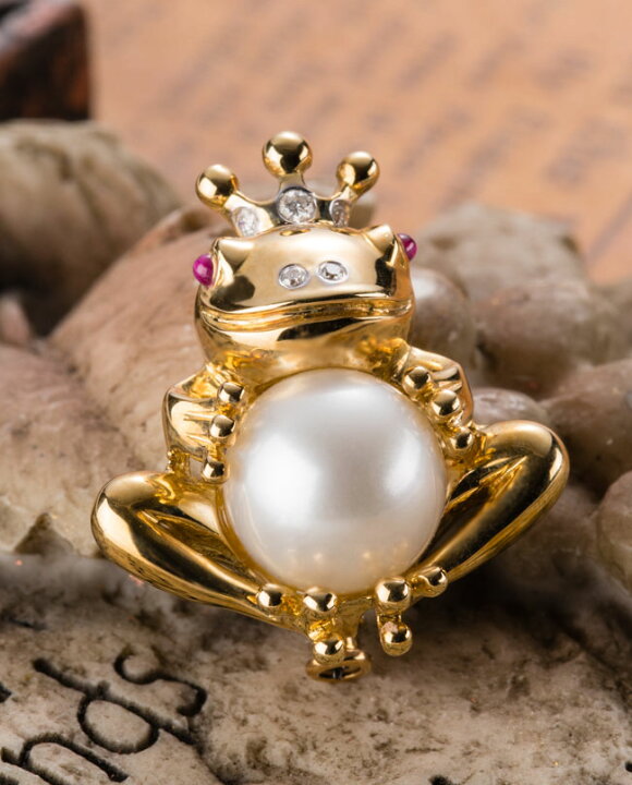 楽天市場】【母の日クーポン】 K18 カエル 南洋白真珠 パール ルビー  