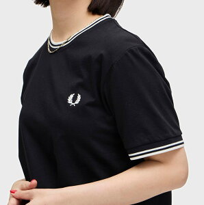 FRED PERRY�@�y�t���b�h�y���[�z�@�N���[�l�b�NT�V���c�@�e�B�b�v���C���@�R�b�g���W���[�W�[�@����T�V���c�@Twin Tipped T-Shirt�@M1588V