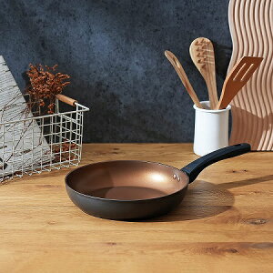 VISIONS �t���C�p�� 26cm IH�Ή� �u���b�N GOLD Coating CP-1747 �ϋv�� ���������Ă��� �K�X�� �I�[���M�� ������� �r�W���� �p�[������