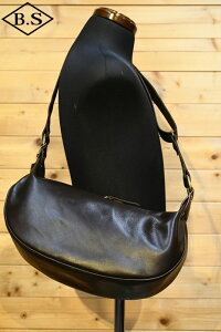 �y���Ԍ���|�C���g5�{�z�I�[�p�X �C���Z�v�V���� OPUS INCEPTION�@IPHSB-03 �z�[�X�n�C�h �o�i�i�o�b�O HORSE HIDE BANANA BAG �u���E��