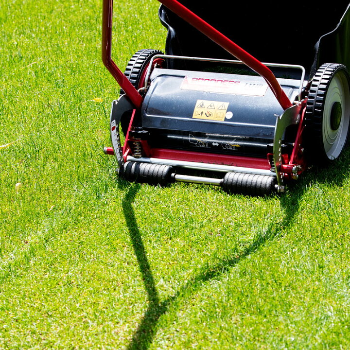 楽天市場】バロネス 手動式芝刈り機 LM4D プロ用刃物を搭載した家庭用  