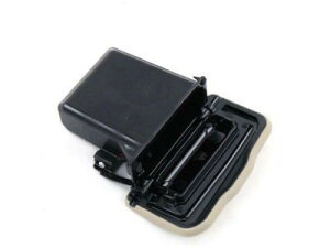 ���N�T�X���� ���A �D�M���Z�v�^�N�� �E�� (Receptacle Assy, Rear Ash, RH) OEM �p�[�c