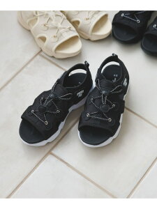 [�y�ʁE���ߊȒP��]�h���X�g�T���_��[17cm-23cm](KIDS) BAYFLOW �x�C�t���[ �V���[�Y�E�C �T���_�� �u���b�N �z���C�g[Rakuten Fashion]