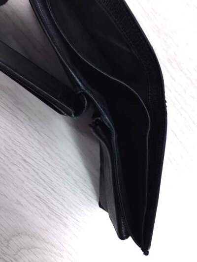 楽天市場 Yves Saint Laurent Rive Gauche イヴサンローランリヴゴーシュ 二つ折り財布 メンズ 黒系 レザー ブランド型押し 中古 ブランド古着バズストアbazzstore 0903 Bazzstore ブランド古着バズストア