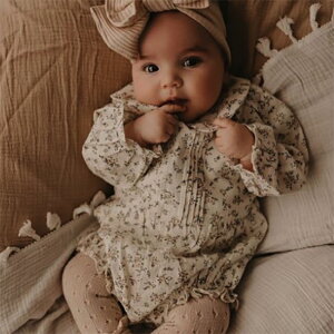 yʉi6300~3150~zyzCharlotte Romper in Darling Buds Floral by Blue Daisy xr[ p[X p[X {fB t[ V Ԃ xr[ oYj xr[Mtg R