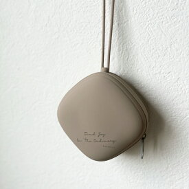 【レビュー特典◎】【送料無料】シリコン製 おしゃぶりケース BPAフリー 食洗機洗い◎ bcbasics おしゃぶり ポーチ シリコンケース マルチケース ケーブル 収納 ガジェット ポーチ 小物入れ 防水 赤ちゃん お出かけ ギフト 新生児ベビー