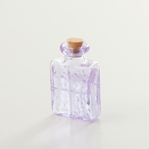 アロマボトル レクタングル ライトブルー(アレキサンドライト) フタ付き【アクセサリーパーツ/ハンドメイド/手芸/ビーズ】【アロマビーズ/アロマオイル/香りを楽しむ】