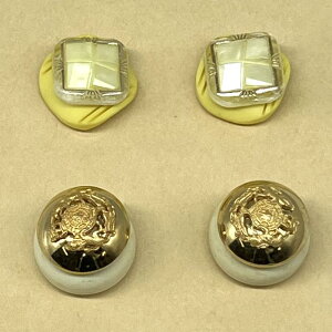 【1点もの】ヴィンテージボタンパーツ 【貼り付けパーツ/ハンドメイド/手芸/ハンドメイドアクセサリー/ピアス/イヤリング/タッセル/デコ】