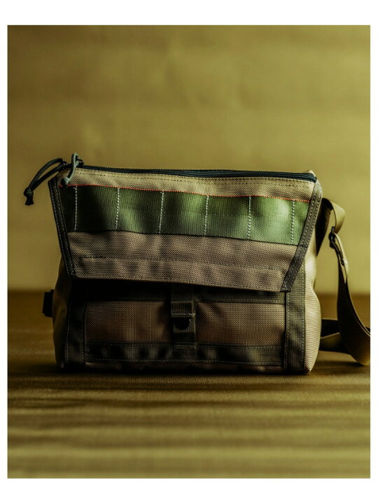 楽天市場】BRIEFING * BEAMS PLUS / 別注 FLEET MESSENGER BAG KHAKI 