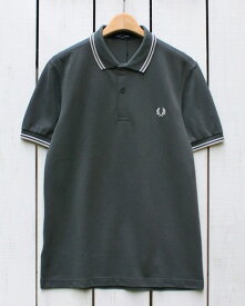 Fred Perry The Fred Perry Shirt pique polo shirts Field Green / Oatmeal フレッド ペリー ポロシャツ / ワンポイント 半袖 鹿の子 コットン ピケ ライン フィールド グリーン / オートミール fred カジュアル