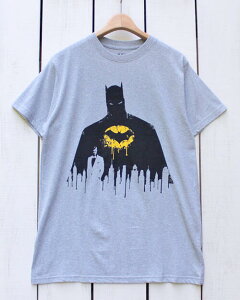 Batman / DC Comics Silhouette Drip Print Tee / Grey unisex / warner brothers �o�b�g�}�� �v�����g T�V���c / ���� / �O���[ �w�U�[ �N���[ �l�b�N �t�����g�v�����g �A���R�~ �L�����N�^�[ bravado / rock off