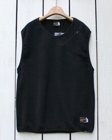 Rokx × Polartec Classic 200 Fleece Vest v neck / Black ロックス x ポーラーテック クラシック 200 フリース ベスト Vネック レトロ アウトドア 軽量 保温 肩ポケット ブラック 黒 rokx