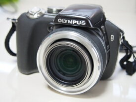 【中古】 OLYMPUS デジタルカメラ CAMEDIA (キャメディア) SP-550UZ