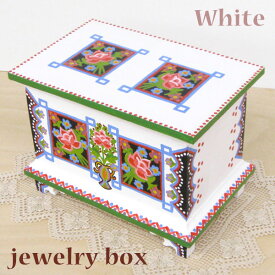 ポーランド　フォークアート 木の小箱　木製　小物入れ　宝石箱 ホワイトハンドメイド彩色 東欧雑貨 ジュエリーボックス