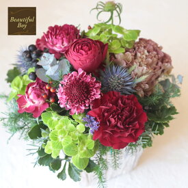 誕生日 花 プレゼント 還暦 60歳 女性 おしゃれ 赤 レッド 生花 ギフト 結婚祝い 退職祝い 男性 定年 父 母 妻 両親 お礼 フラワーアレンジメント 開店 開業 改築 新築 お祝い 還暦祝い 季節のお花 アレンジメント 人気 スタイリッシュ フラワーアレンジ be-r