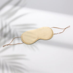 99% 遮光アイマスク 耳掛け式 通気性 快適 100% 桑シルク 洗濯可能 繰り返し使用 睡眠快適 リラックス 目の疲れ軽減 フリーサイズ コンパクト ひも付き 旅行用 肌に優しい ブラック シャンパン