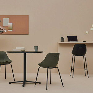 【送料無料】&MEDICAL クラチェア オリーブ(雑貨 生活雑貨 生活用品 アンドメディカル KURA CHAIR 姿勢矯正 骨盤補整 ギフト プレゼント 贈り物 お祝い 内祝い 結婚 出産 新築 引越し 新生活 おす