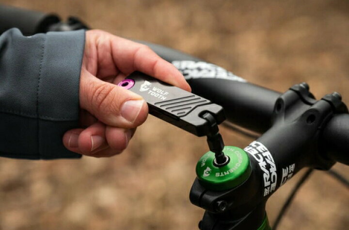 ウルフトゥース 6-Bit Hex Wrench Multi-Tool 自転車 工具 携帯工具 11の機能を搭載したマルチツール Wolf Tooth WOLF TOOTH ウルフトゥース Flat Wrench Insert 20mm Socket 自転車用工具