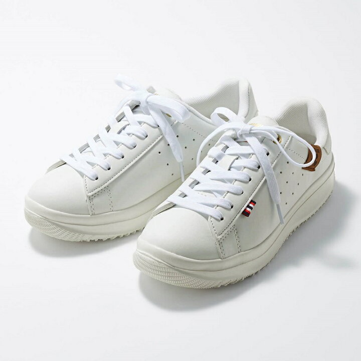 楽天市場 Disney ディズニー スニーカー ミッキーモチーフ ホワイトゴールド 22 5 23 23 5 24 24 5 ベルメゾン 靴 レディース シューズ スニーカー おしゃれ ベルメゾン Disney Fantasy Shop