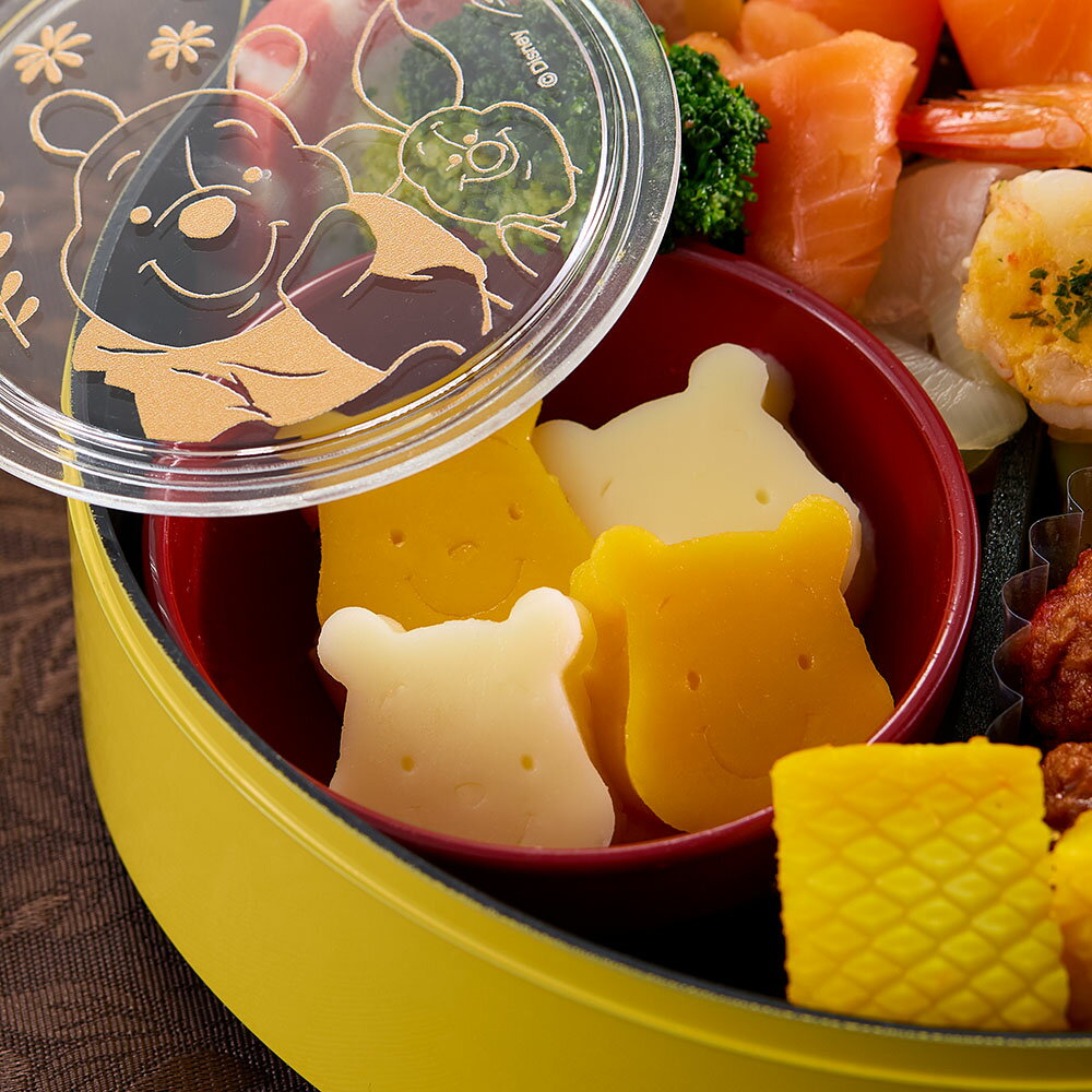 【2026年おせち予約】【Disney】ディズニーおせち・三段重「くまのプーさん」≪4人前×3食分≫◇プーさん豪華おせちお節年末おまけ付きおせち料理子供大人◇全品ポイントUPキャンペーン対象外