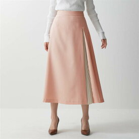 パウダーピンクのレディース服！春のトレンドカラーファッションおすすめは？