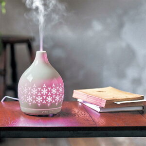 ベルメゾン 7色に光る超音波式アロマアロマディフューザー