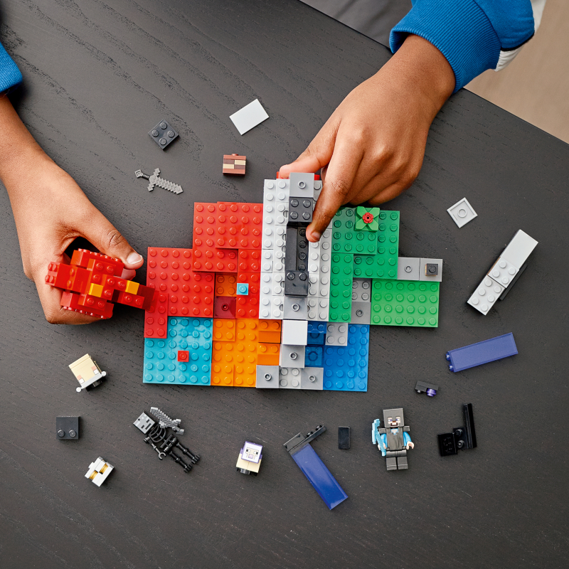 21 06 01 10 00販売開始予定 レゴ セール品 R 認定販売店 Lego マインクラフト 荒廃したポータル おもちゃ 玩具 ブロック グッズ 男の子 ゲーム 女の子 クリスマス マイクラ プレゼント 誕生日 おうち時間 ギフト フィギュア