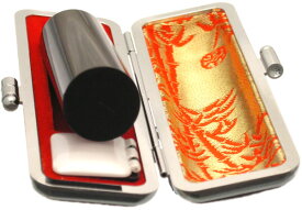 【100円クーポン中】【即日発送 即日無料】印鑑 認印 あたり はんこ セット 黒水牛印鑑 10.5mm 印鑑セット ケース付き 認め印 銀行印 黒色 牛革もみ アタリ付き 旧字 カタカナ ローマ字 英語 外国人 作成 女性 男性 夫婦 結婚 成人 祝い プレゼント ギフト 送料無料