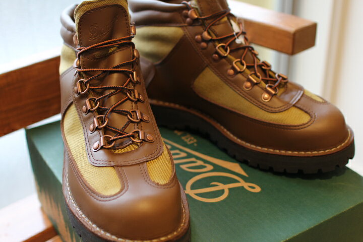 楽天市場】DANNER(ダナー)FEATHER LIGHT REVIVAL(フェザーライト 