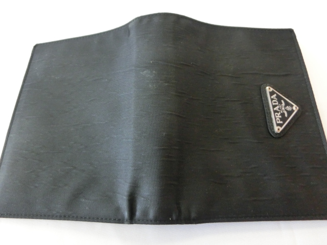 楽天市場】プラダ PRADA ポコノ ナイロン 二つ折り 財布 M668 ブラック 