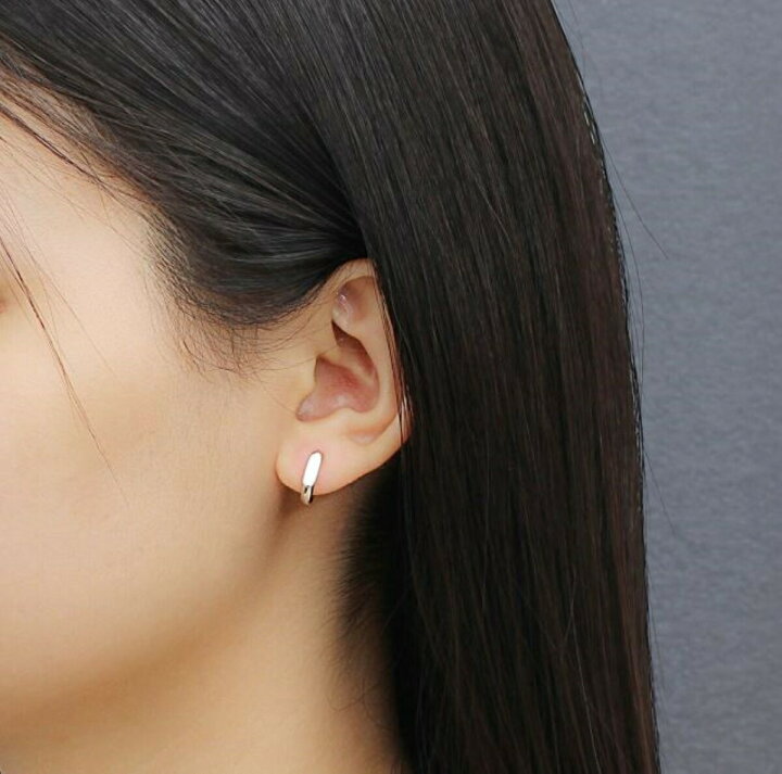 フープピアス 4色8個 リング 両耳 チタン製 太め メンズ レディース 韓国 通販