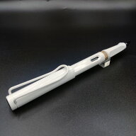 日本限定品 LAMY ラミー サファリ 【漢字ニブ】ホワイト ホワイトクリップ L19WTWT-KJ 漢字ニブ 万年筆
