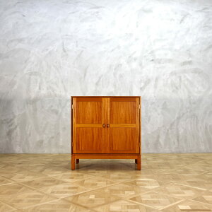 Christian Hvidt Cabinet Mahogany 3 s[^[EBbc Be[W re[W kƋ CeA  k gt@j`[ [Ƌ Lrlbg