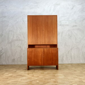 Hans J. Wegner RY Cabinet Teak EFOi[ Lrlbg Be[W re[W kƋ [I  k rO [Ƌ nXEJEEFOi[ gt@j`[