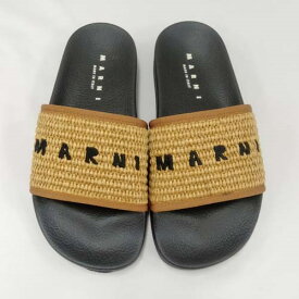 【最大P10倍＆2,000円クーポン配布中】マルニ MARNI ロゴ サンダル スリッパ レディース キャラメル SAMS016102 P3860 MARNI マルニサンダル ブランドサンダル 高級スリッパ 婦人スリッパ 女性サンダル 高級 ブランド おしゃれ シンプル きれいめ レディースサンダル