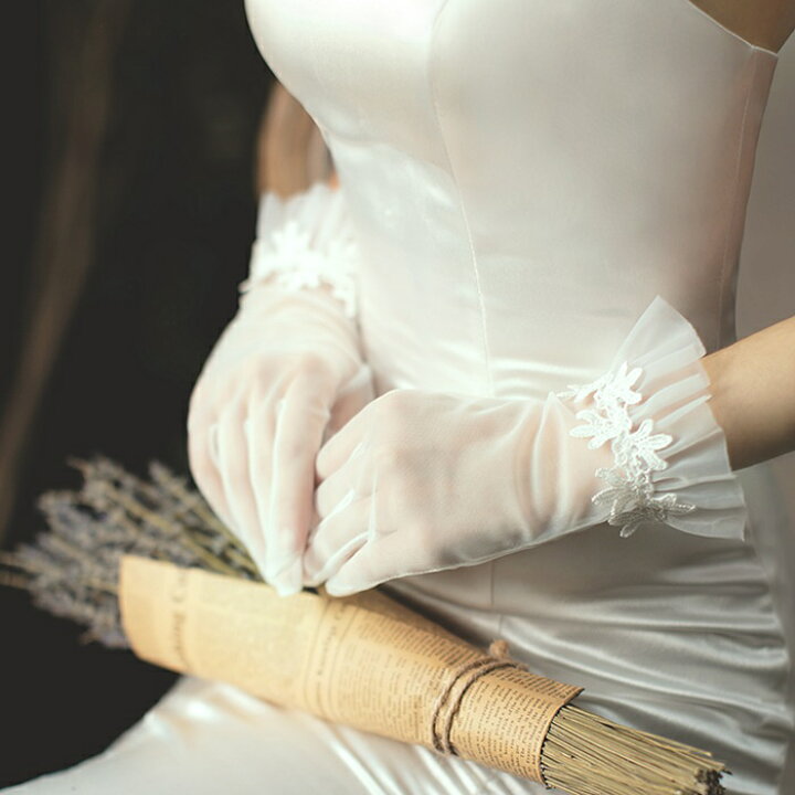 柔らかい ウェディンググローブ ショート丈 オフホワイト 結婚式 ブライダル 手袋 パール