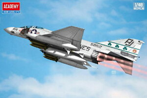 AJf~[bAcademy Plastic Model 1/48 F-4J t@gII VMFA-333 VbNX