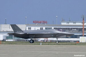 vbcbPLATZ 1/72 q󎩉q F-35A CgjOII 303s C^