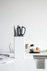 �R����ƁbYamazaki �v���[�g�@�L�b�`���i�C�t���n�T�~�X�^���h(Kitchen Knife & Scissors Stand Plate) �z���C�g 3511