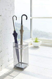 �R����ƁbYamazaki 07929 �P���ă��E���h���b�V���@�u���b�N(UmBRella Stand Square Mesh BK) �V���o�[[7929]