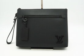 ☆安心の3大保証☆ ABランク ≪LOUIS VUITTON ルイ ヴィトン/クラッチバッグ≫ M69837 アエログラム ポシェット IPAD ブラック 美品 送料無料【中古】