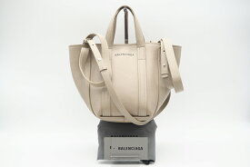 ☆安心の3大保証☆ ABランク ≪BALENCIAGA バレンシアガ/2WAYバッグ≫ 672793 エブリデイ XS ノースサウス レザー ベージュ 美品 送料無料【中古】