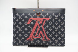 ☆安心の3大保証☆ ABランク ≪LOUIS VUITTON ルイ ヴィトン/クラッチバッグ≫ M62905 モノグラムインク アップサイドダウン ポシェットアポロ ネイビー【中古】