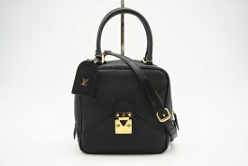 ☆安心の3大保証☆ Aランク ≪LOUIS VUITTON ルイ ヴィトン/2WAYバッグ≫ M55334 トリヨンレザー スクエア ハンドバッグ ノワール ブラック 送料無料【中古】