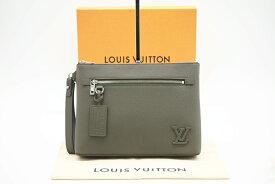 ★3日以内返品可★ 極美品 LOUIS VUITTON ルイ・ヴィトン LVアエログラム テイクオフ ポーチ M81735 クラッチバッグ カーキ カーフレザー メンズ【中古】