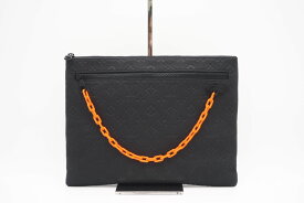 ★3日以内返品可★ 極美品 LOUIS VUITTON ルイ・ヴィトン トリヨン ポシェットA4 M67461 クラッチバッグ ブラック オレンジ トリヨンレザー レディース【中古】