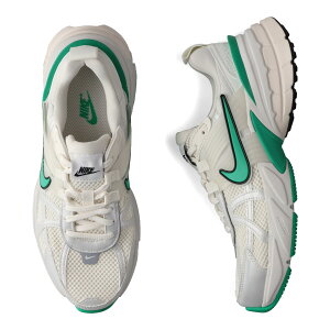 iCL NIKE Xj[J[ fB[X WMNS V2K RUN It zCg FD0736-107