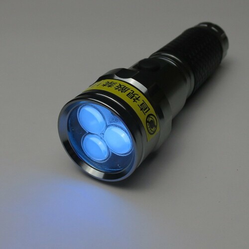 コンテック(KONTEC) 日亜化学工業社製UV-LED搭載 3灯パワーブラックライト PW-UV343H-02